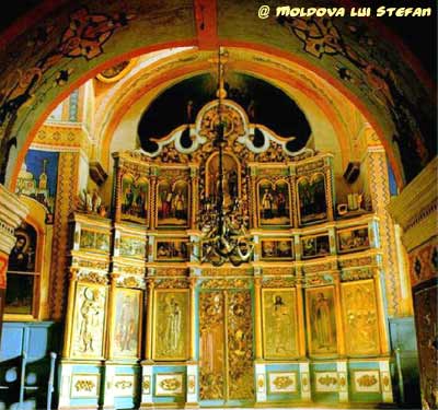 Mănăstirea Căpriana - catapeteasma bisericii de vară
